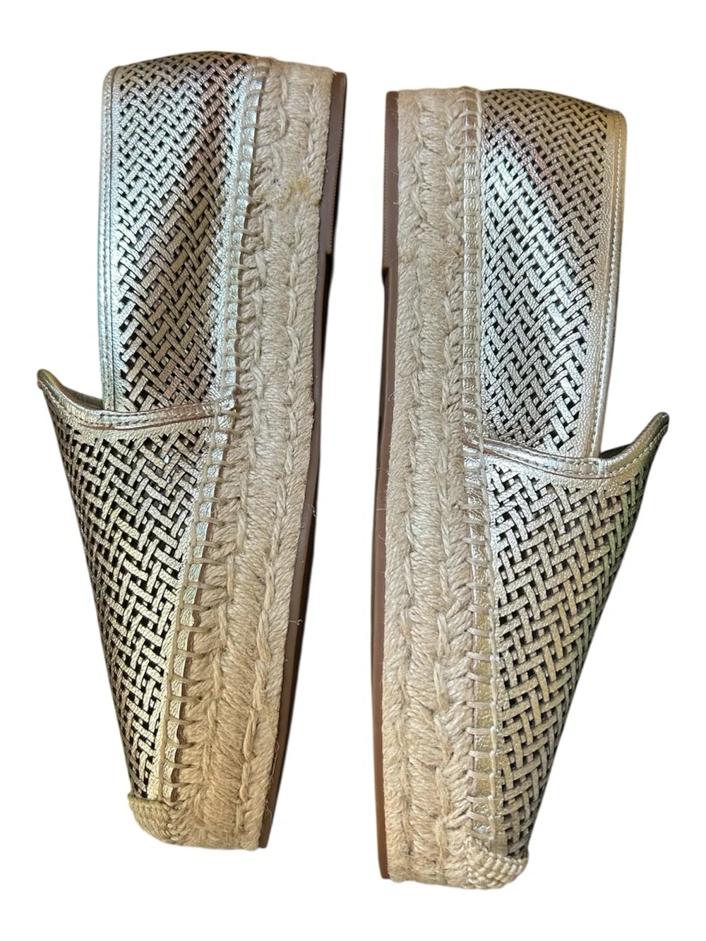 Vince Camuto Women’s Hamorra Laser Cut Metallic Gold Espadrilles size 10M